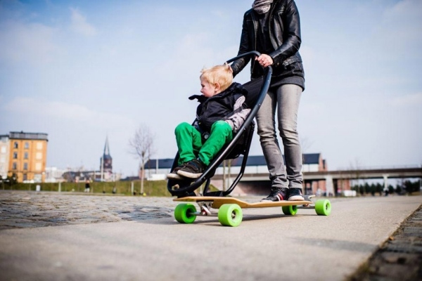 Designer barnvagn steg skateboard modern