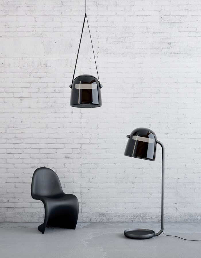 Designerlampor av glas svart-hängande-lampa-golvlampa-lucie-koldova-mona