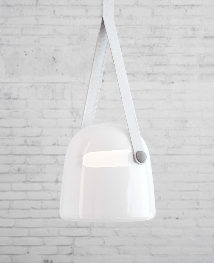 Designer-hängande-lampa-glas-vit-lucie-koldova-mona