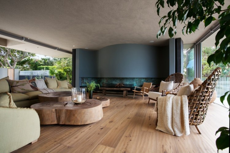 designmöbler vardagsrum-design-rundat-vägg-trä-soffbord