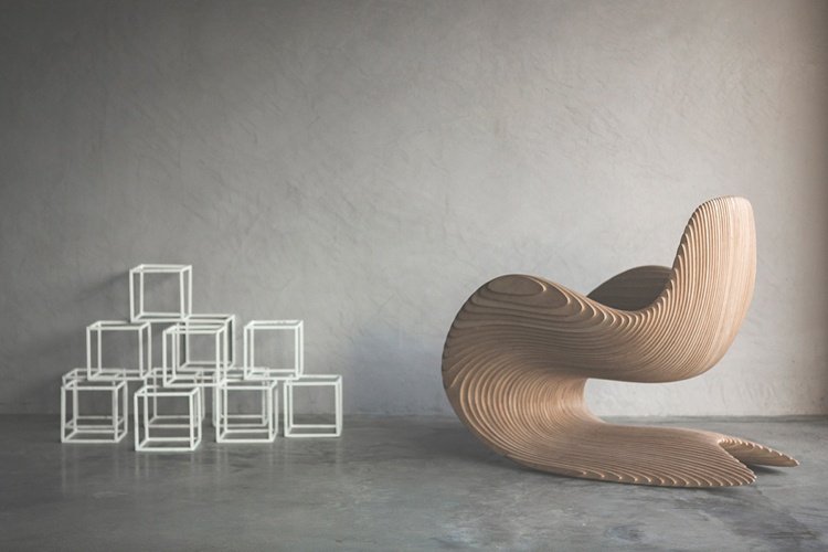 designer-stol-epitom-flödande-dekonstruktivism-design