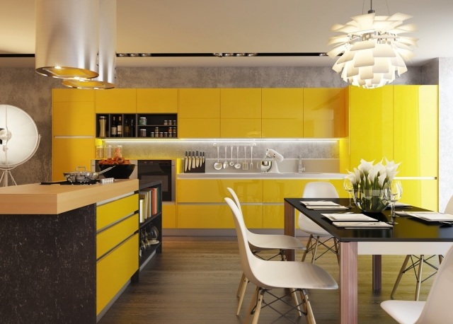 designer kök gula skåp hängande ljus som kottar