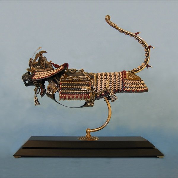 samurai cat pansar konstskulpturer av Jeff de Boer