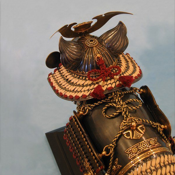 tillbaka samurai art pansar skulpturer av jeff de boer