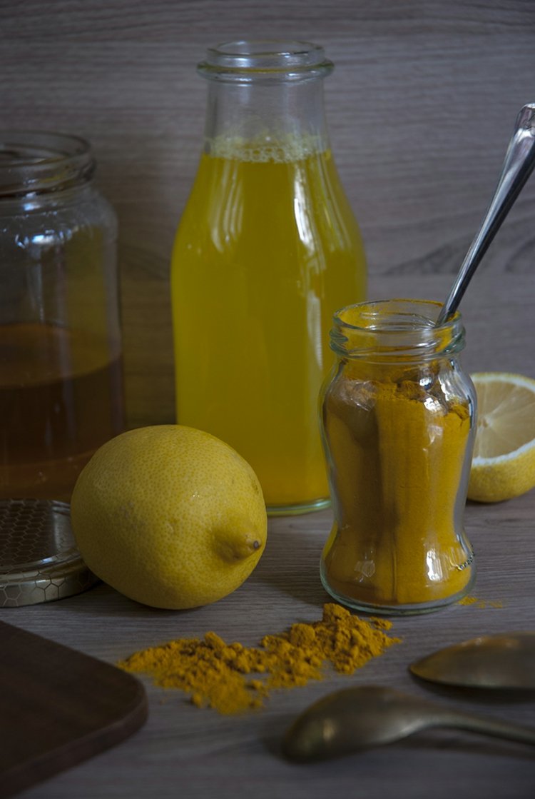 detox-vatten-gurkmeja-kryddor-kranvatten-källvatten-citron