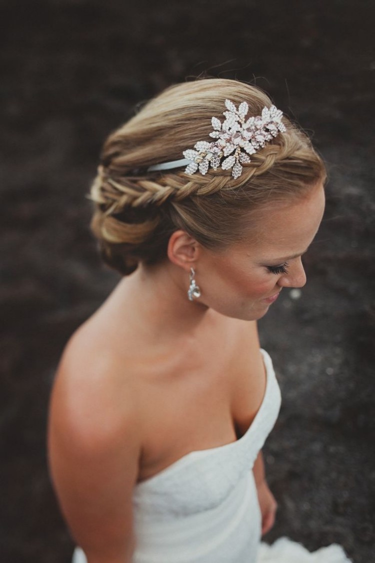 diadem-bröllop-kristall-blommor-brud-frisyr-fläta frisyr