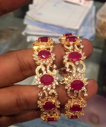 Uncut Diamond Bangles With Ruby Stones