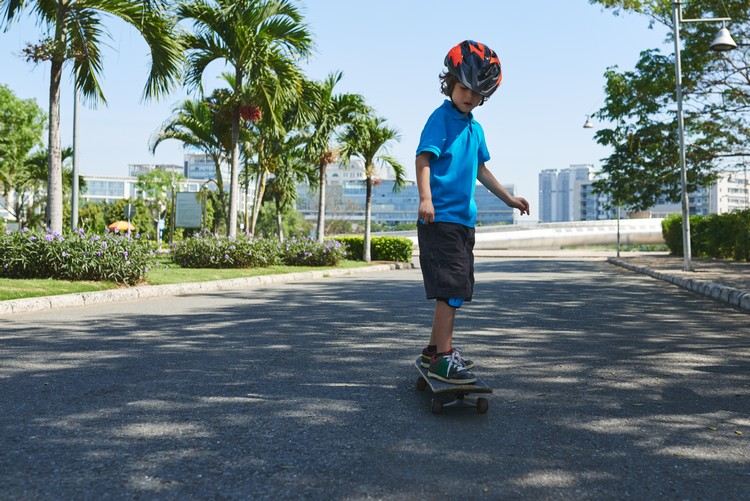 Skateboard för barn utvecklar viktiga färdigheter