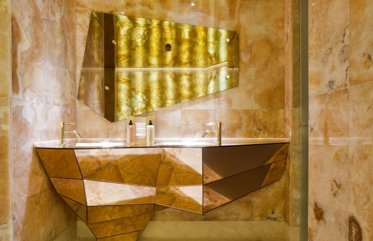 bästa-färg-badrum-brun-guld-fåfänga-handfat-geometriska-designer-dubbla handfat