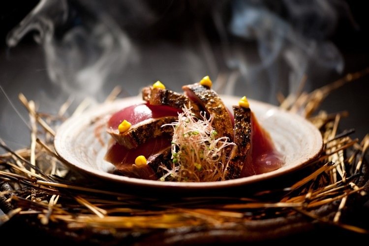 de bästa Michelin -stjärnkockarna ranking utmärkta kulinariska experter restauratörer över hela världen seiji yamamoto -maträtt