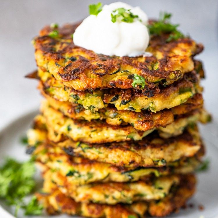 Staplade krispiga pannkakor med låga kolhydrater