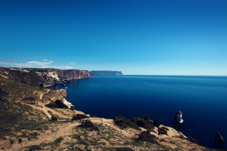 Bulgariens svarta havskust i norr är pittoresk med branta klippor