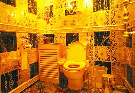 Golden Toilet Hong Kong