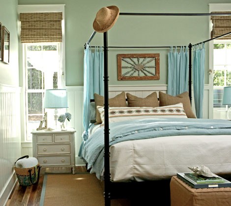 underbar-kombination-ljus-blå-brun-sovrum
