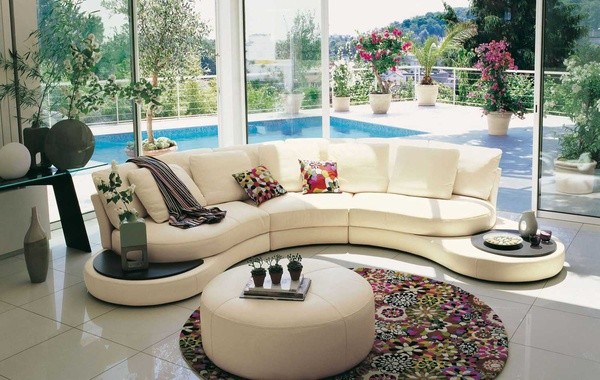 Roche Bobois-modern-möbel-design-soffa-med-soffbord