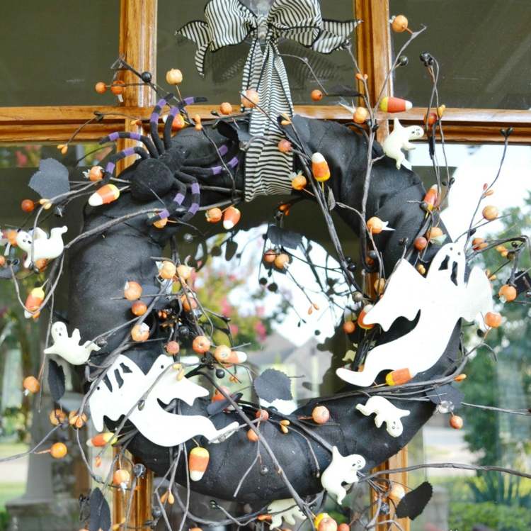 läskiga halloween dekorationer krans spök bär grenar svart
