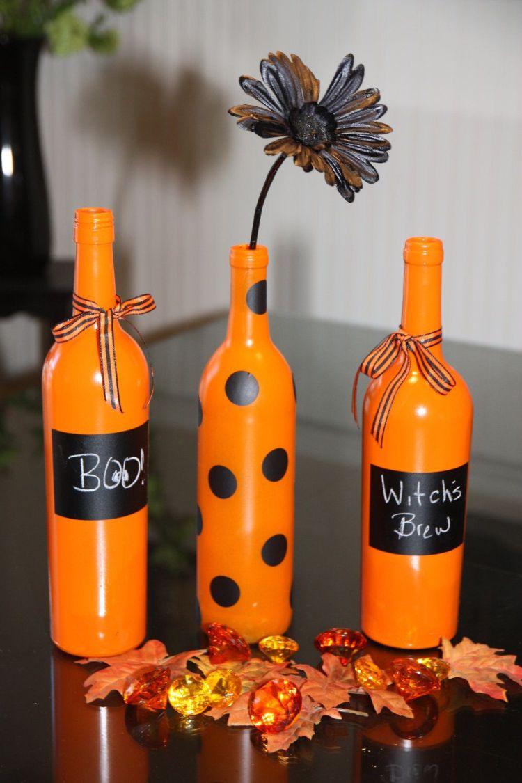 vinflaskor dekoration höst halloween orange prickade bokstäver