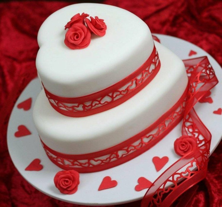 bröllop-tårta-hjärta-rött-vitt-band-transparent-roeschen-stimulering