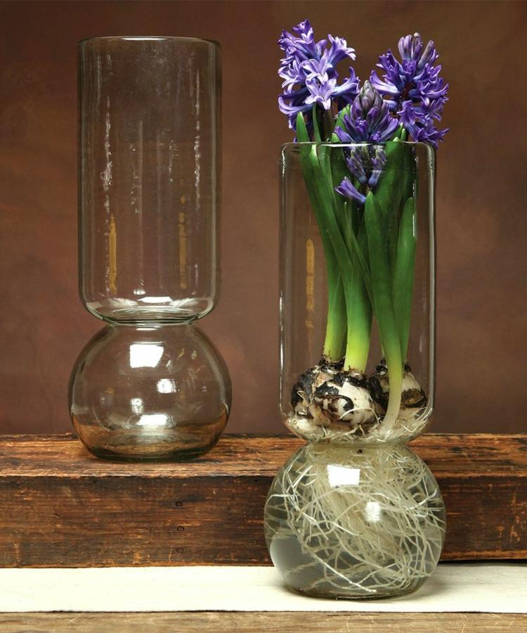 Dekorera med vackra vaser på våren
