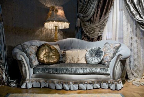 Den-klassiska-italienska-möbler-Provasi-sammet-soffa