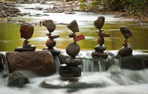 nature balance land art av michael grab