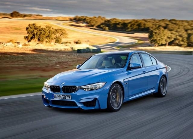 BMW M3 2014 ny modell kör snabbt dynamiskt