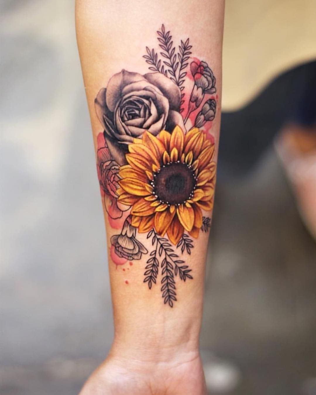 Tatueringstrender Pinterest Tatueringsmotiv Kvinnor Solros Tatuering Betydelse