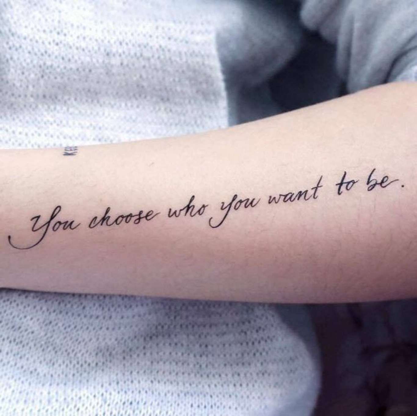 inspirerande tatueringstrender arm tatuering underarm kvinnor tatuering design