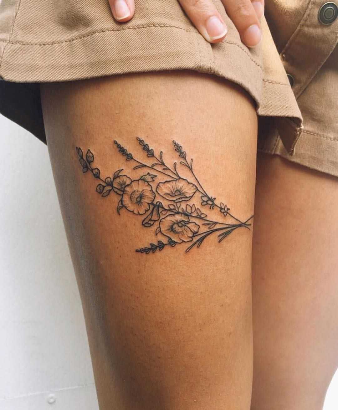 Thigh Tattoo Women Roses Tattoodesign Tattoo Trends Pinterest 2019
