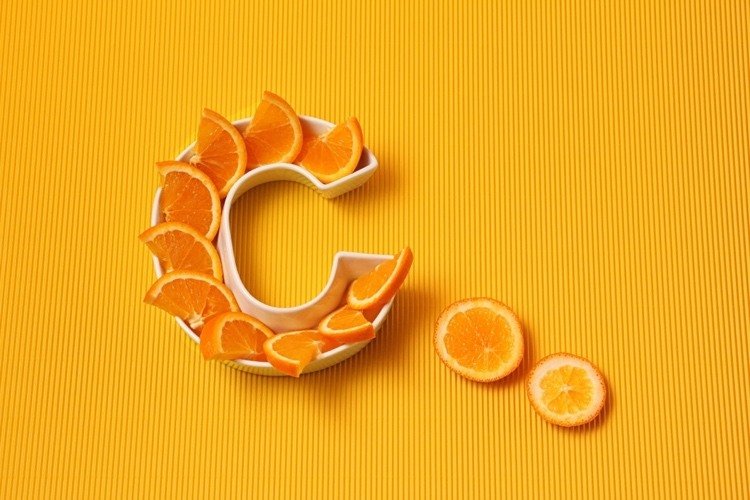 Macapulver rikt på C -vitamin hälsosam kost med superfood