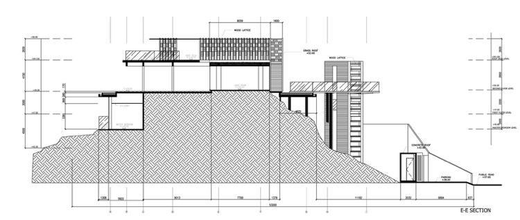 Arkitekturen anpassar sig till det kuperade landskapet