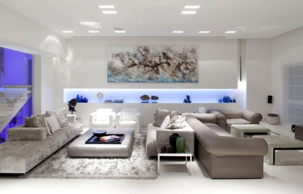 medelhavsmöbler moderna ljusinstallationer blått vardagsrum