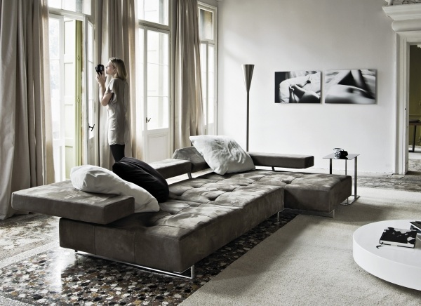 de moderna italienska möblerna arketipo soffa sammet beige