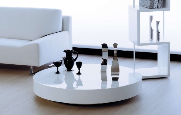 moderna italienska möbler arketipo glansigt soffbord