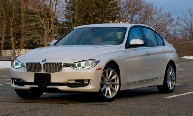 2014 Sedan bil BMW 328d xDrive lättmetallfälgar