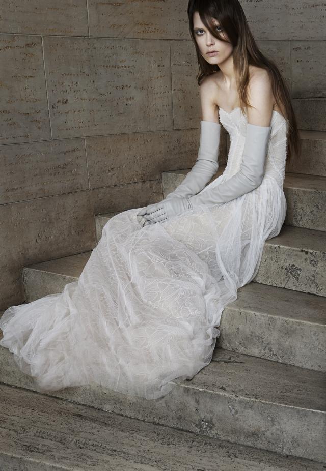 lång brudklänning-vera-wang-2012