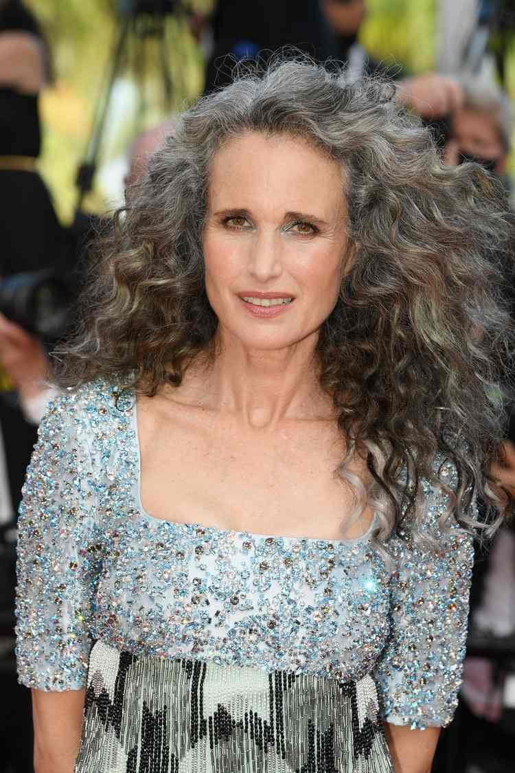 Kändisar med grått hår Cannes Film Festival -frisyrer 2021