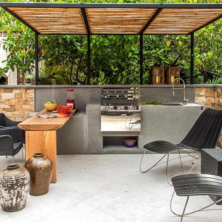 gasgrill sommar kök betongbänkskran kran massivt trä matbord