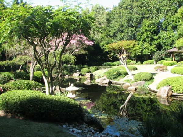 Zen -trädgård - harmoni och lugn