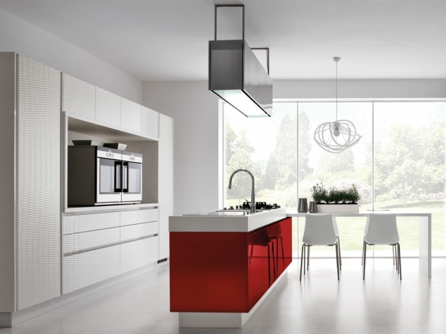 vitt utrustat kök öglas glas modern minimalistisk