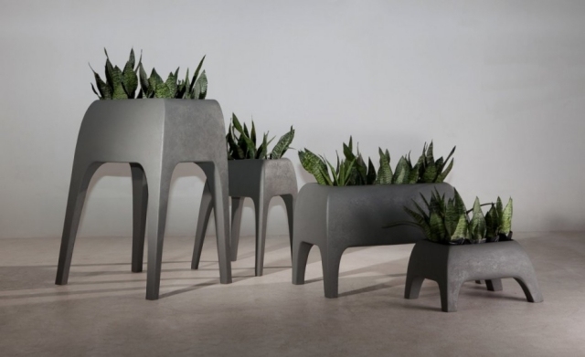 designer planter betong look kenneth cobonpue bikupa