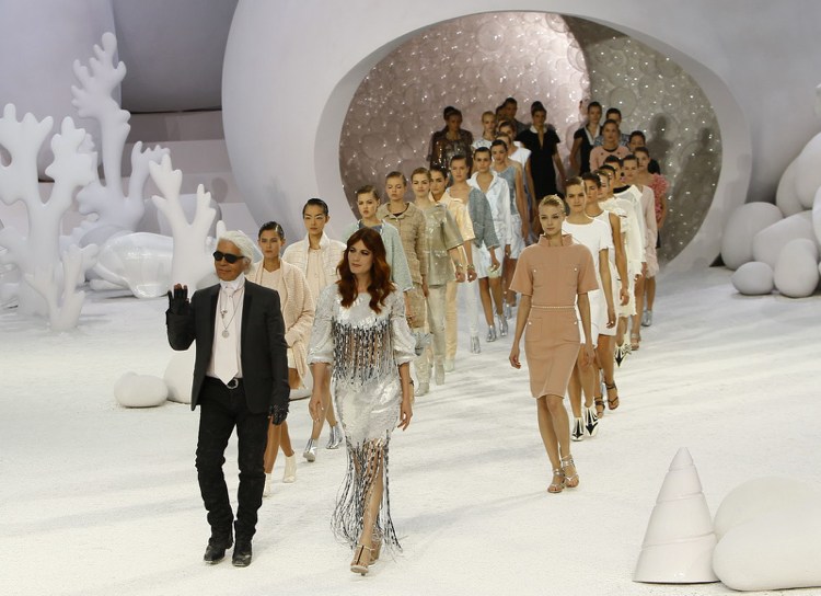 De bästa modeshowerna från Chanel och de mest kreativa koncepten från Karl Lagerfeld