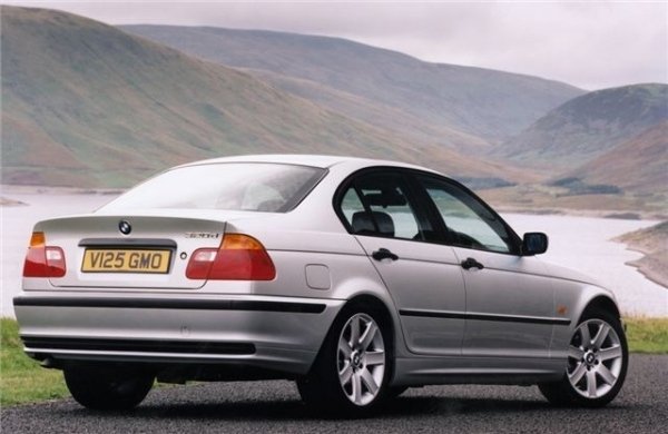 silver -BMW 3-serie E46 1998-köp-däck