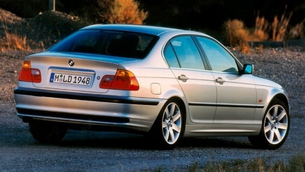 Kaross- BMW- 3-serie- 1998-2005-baksikt