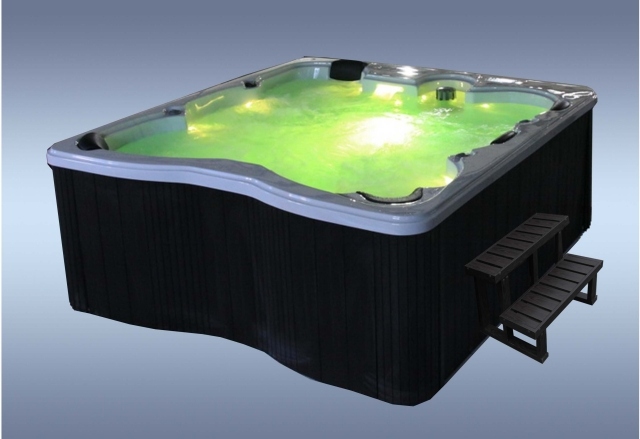 hydromassage-badkar-med-led-belysning