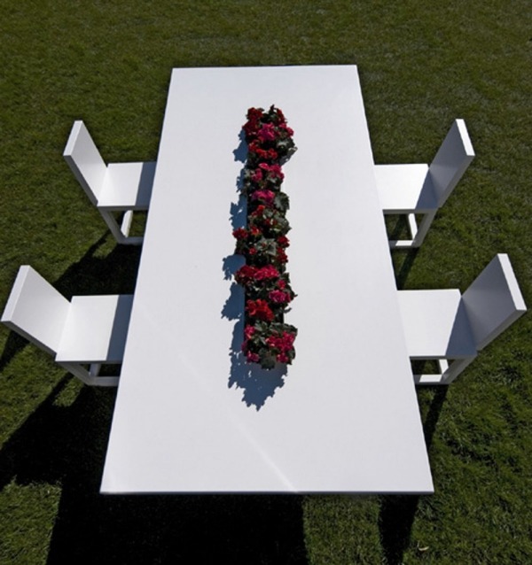 vit aluminium trädgårdsmöbler Bysteel bord med integrerad blomkruka