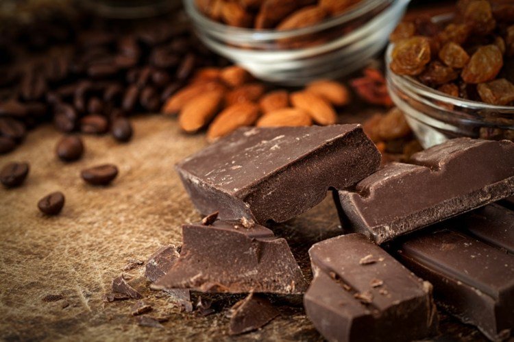 Ersätt chokladgodis nötter torkade frukter russin