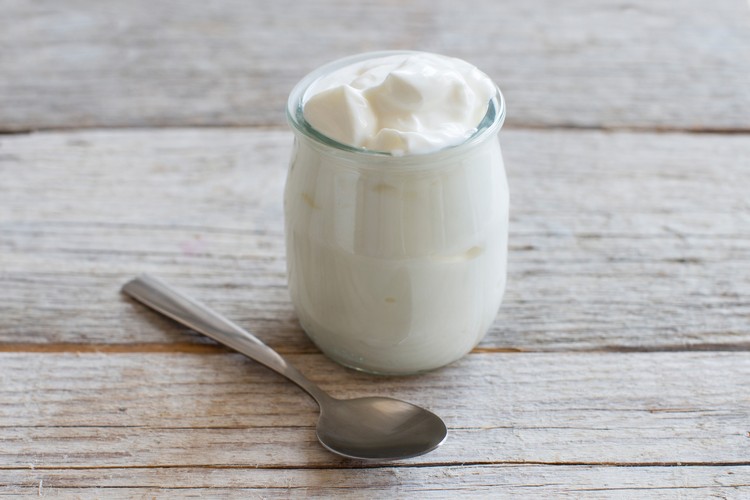 Proteinsnacks mellan mellan grekisk yoghurt