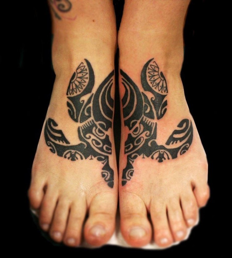 Turtle Maorie tatuering fot kvinna symboler