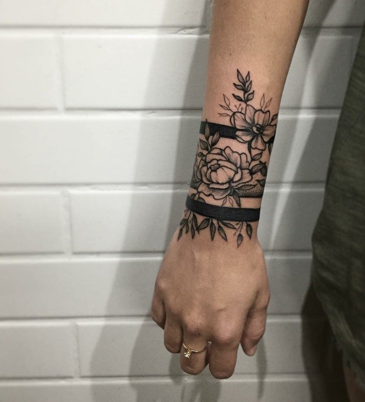 tatuering design kvinnor blommotiv linjer armband handled